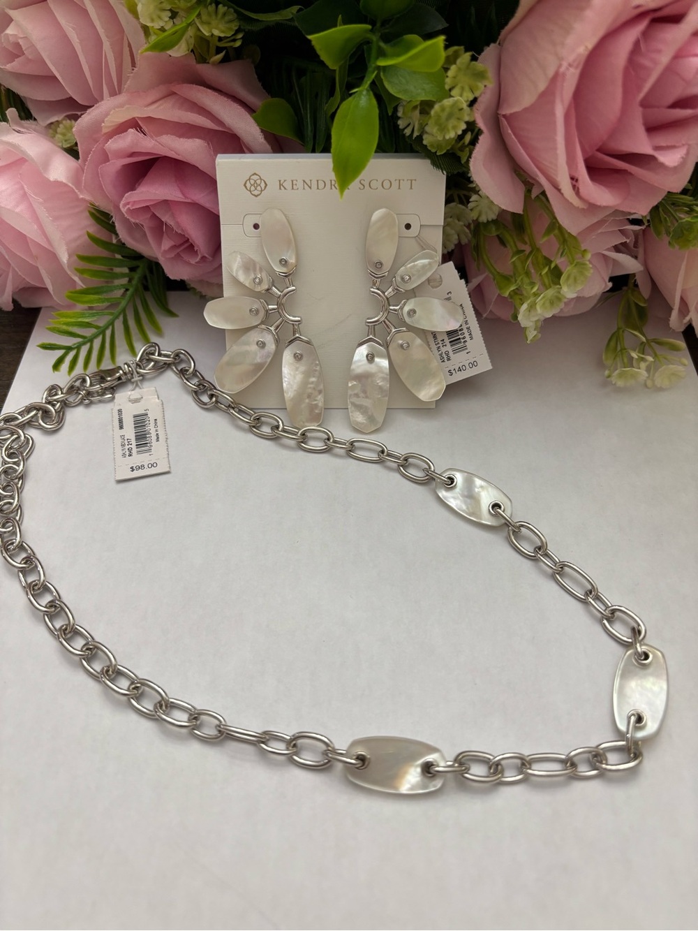NWT Kendra Scott Set of Ashlyn chain Necklace + Statement Earrings in silver MOP - Picture 5 of 8
